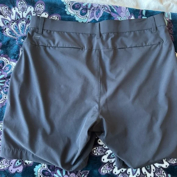 Stylish Fabletics Golf Shorts Trio in Neutral Tones - Picture 3 of 8